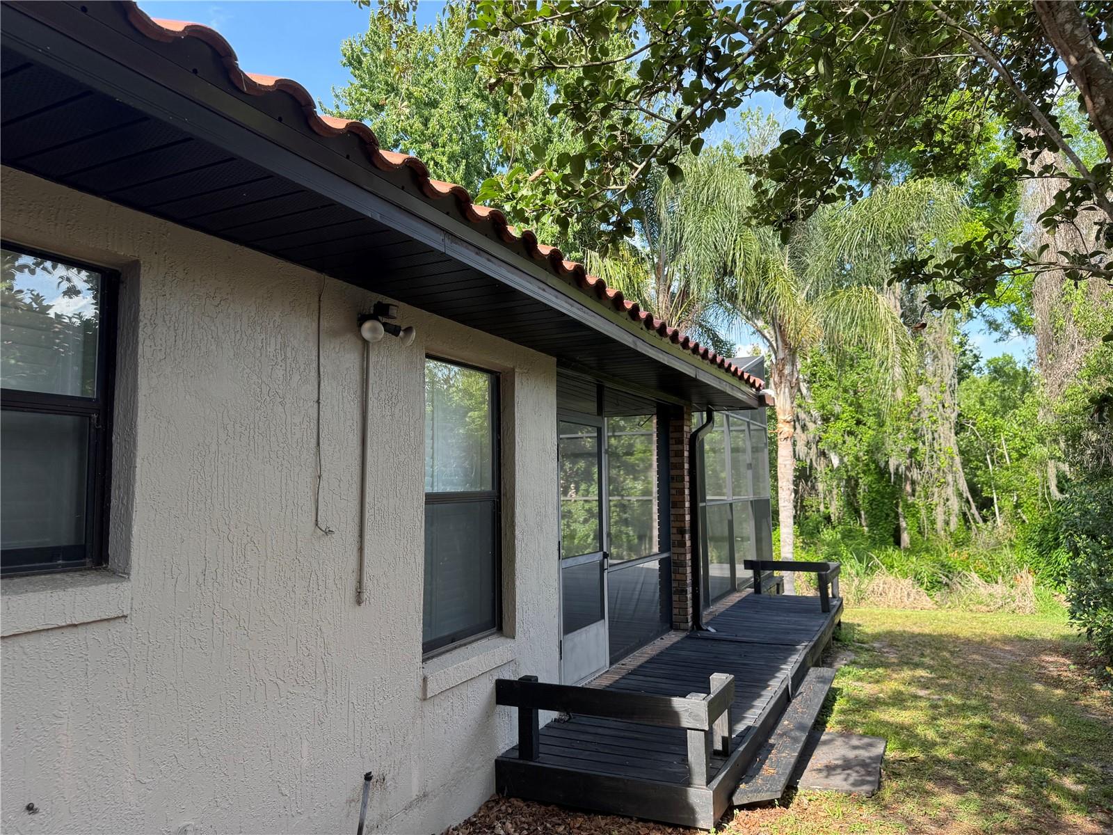 39 FOREST LN, EUSTIS, FL, 32726