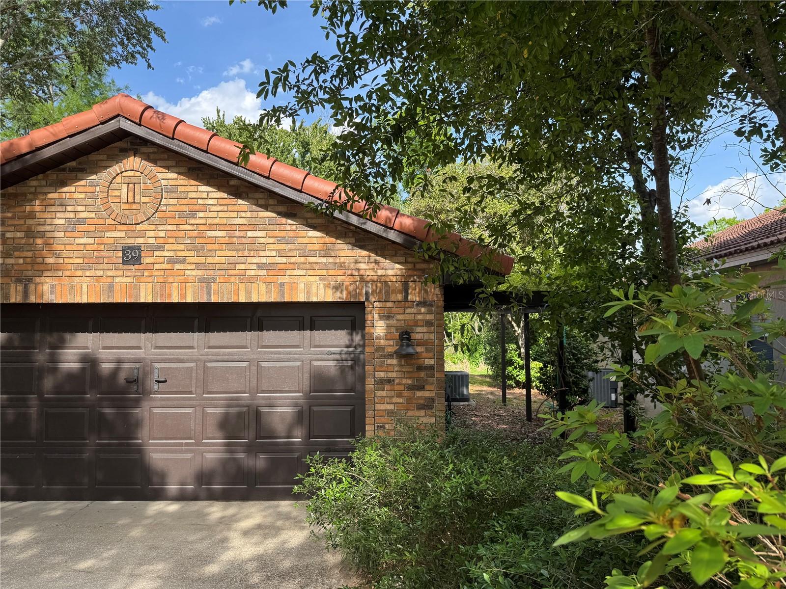 39 FOREST LN, EUSTIS, FL, 32726