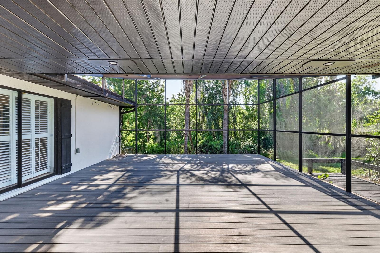 39 FOREST LN, EUSTIS, FL, 32726