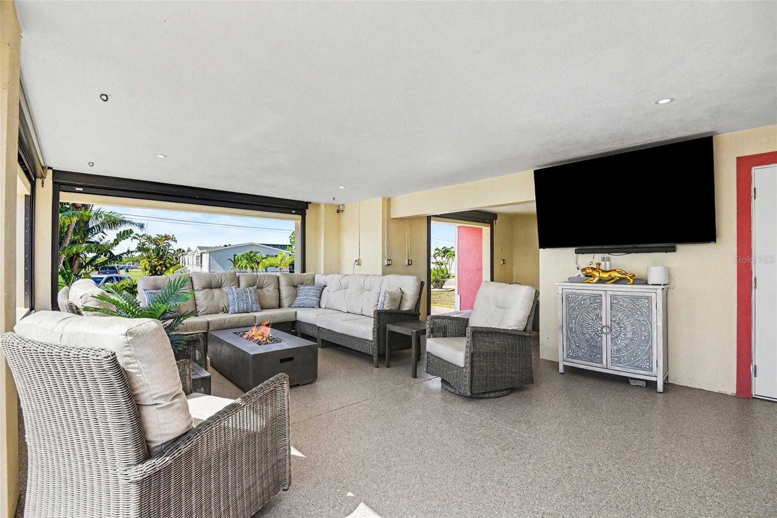 604 TAHITI CT, PUNTA GORDA, FL, 33950