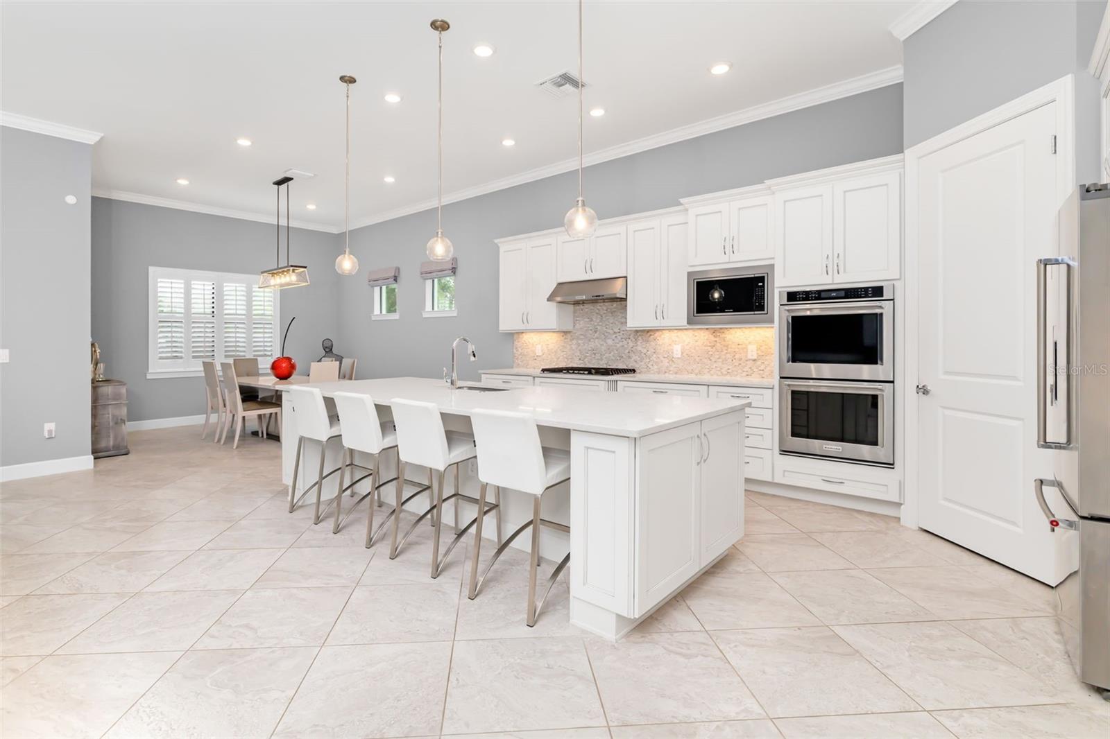 825 SEASCAPE PL, SARASOTA, FL, 34240