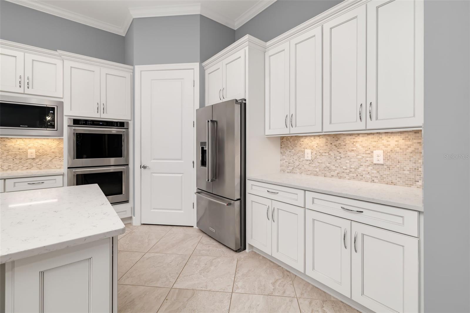 825 SEASCAPE PL, SARASOTA, FL, 34240