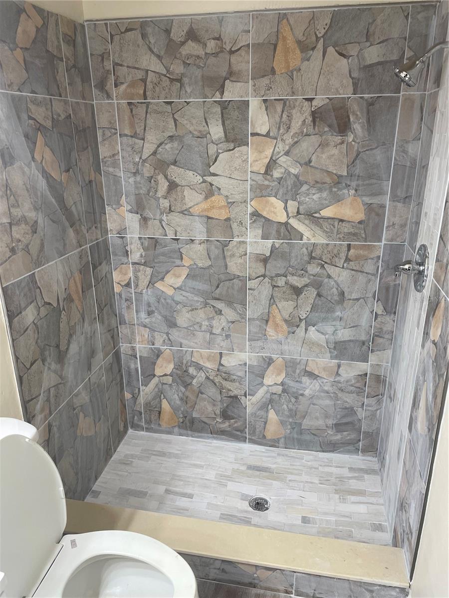 613 61ST AVENUE TER E #613, BRADENTON, FL, 34203