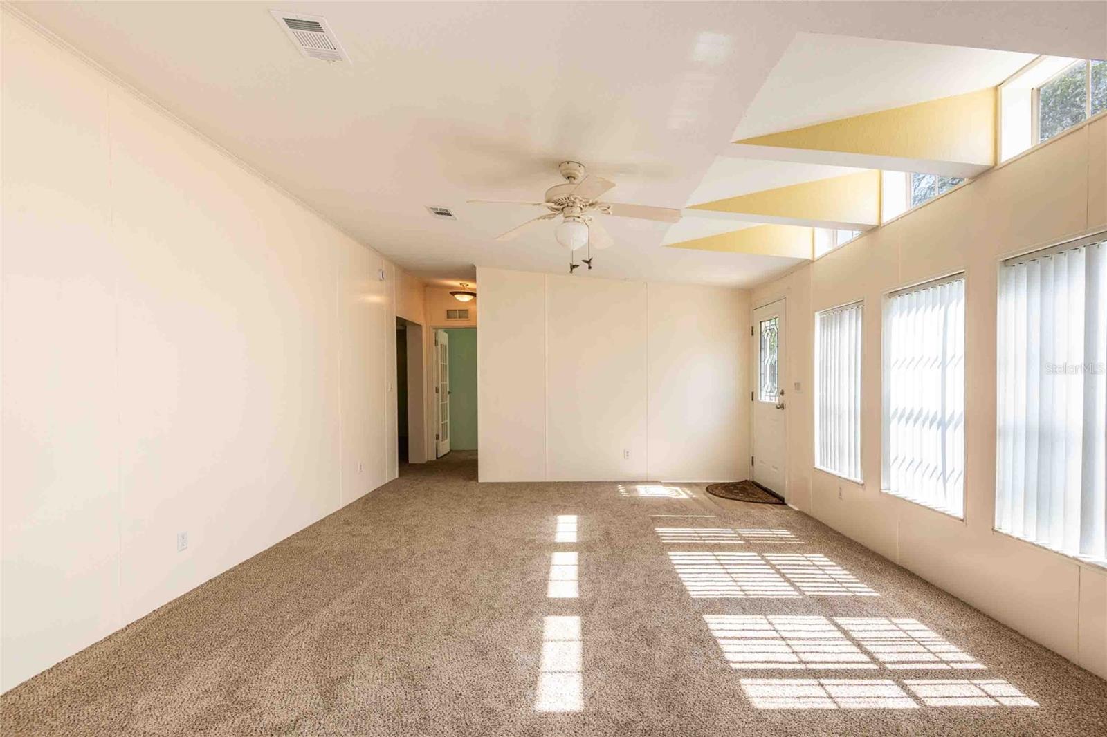 14221 HURRICANE DR, WEEKI WACHEE, FL, 34614