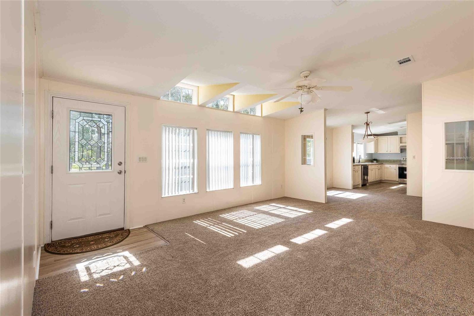 14221 HURRICANE DR, WEEKI WACHEE, FL, 34614