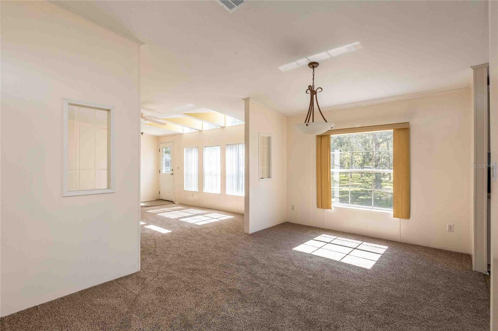 14221 HURRICANE DR, WEEKI WACHEE, FL, 34614