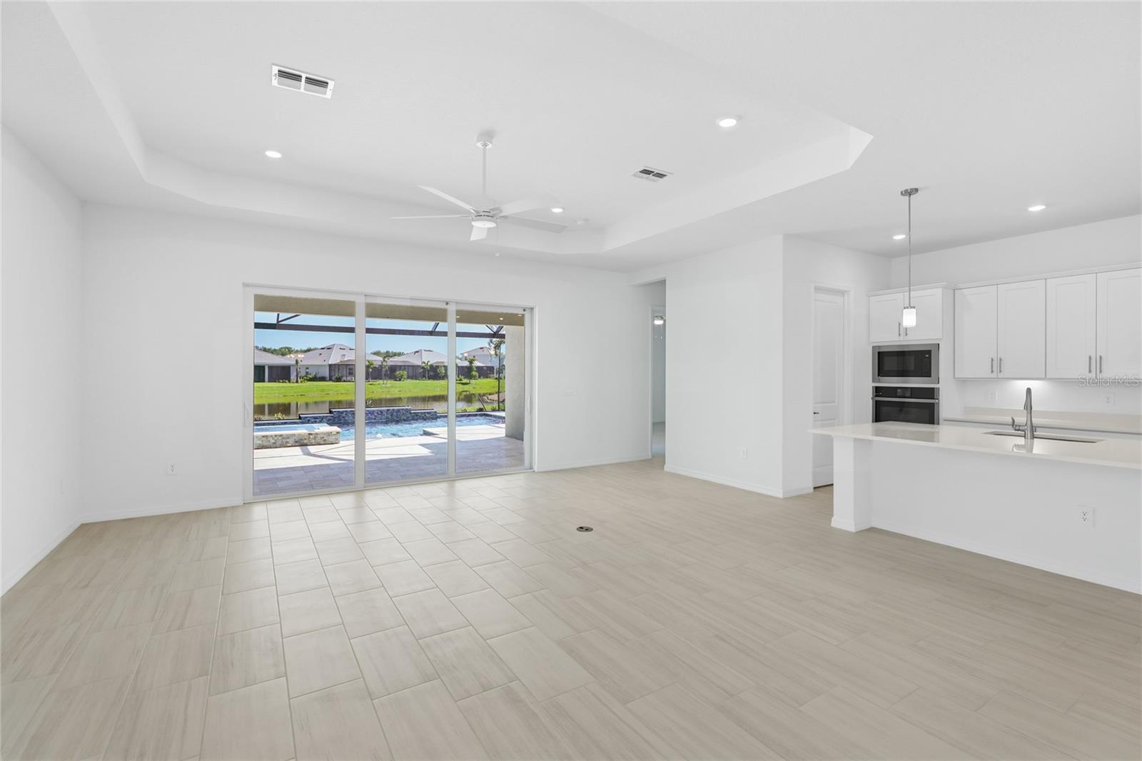 19156 CHERRYSTONE WAY, LAKEWOOD RANCH, FL, 34211