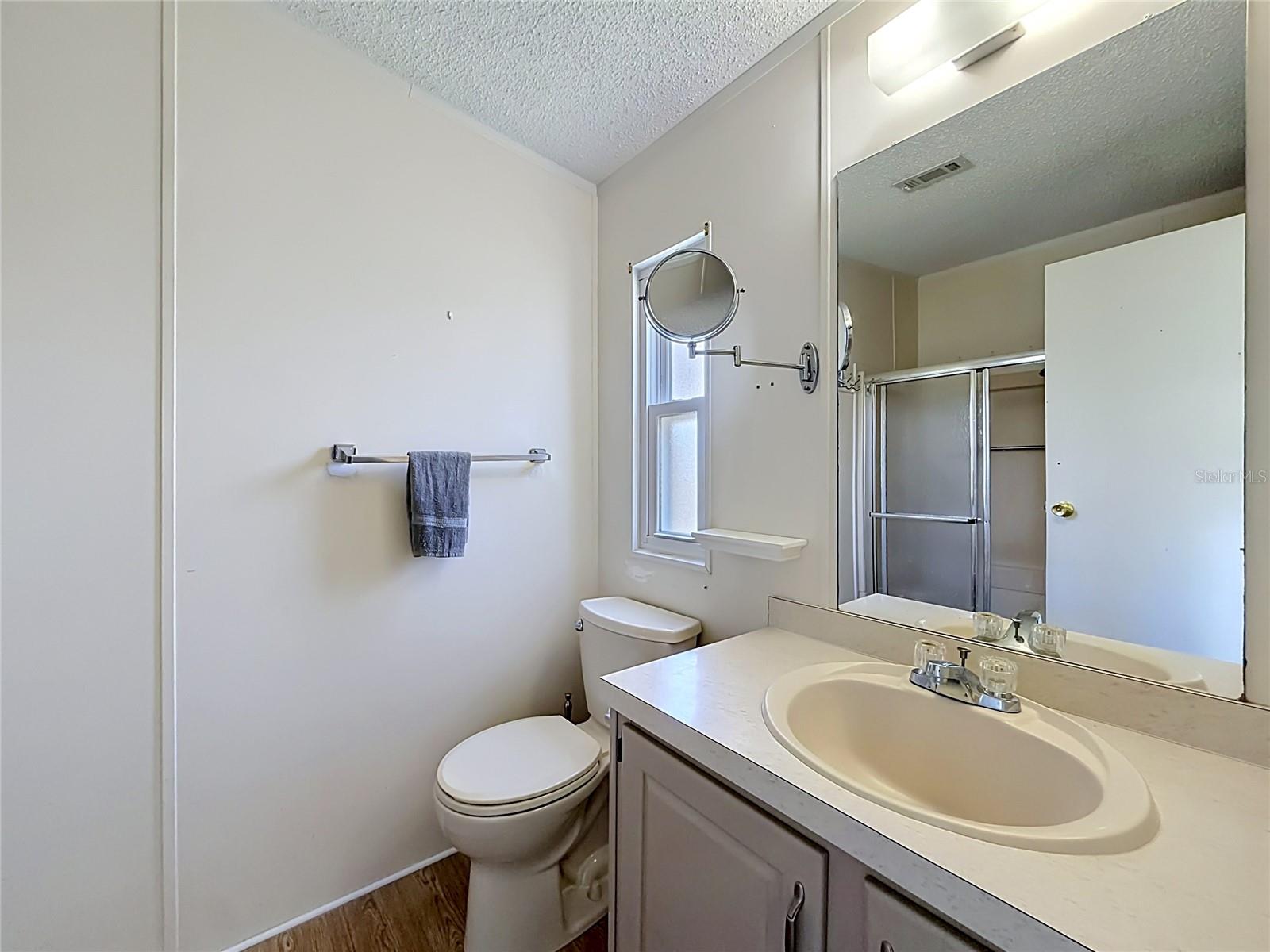 1666 ELKHART CIR, TAVARES, FL, 32778