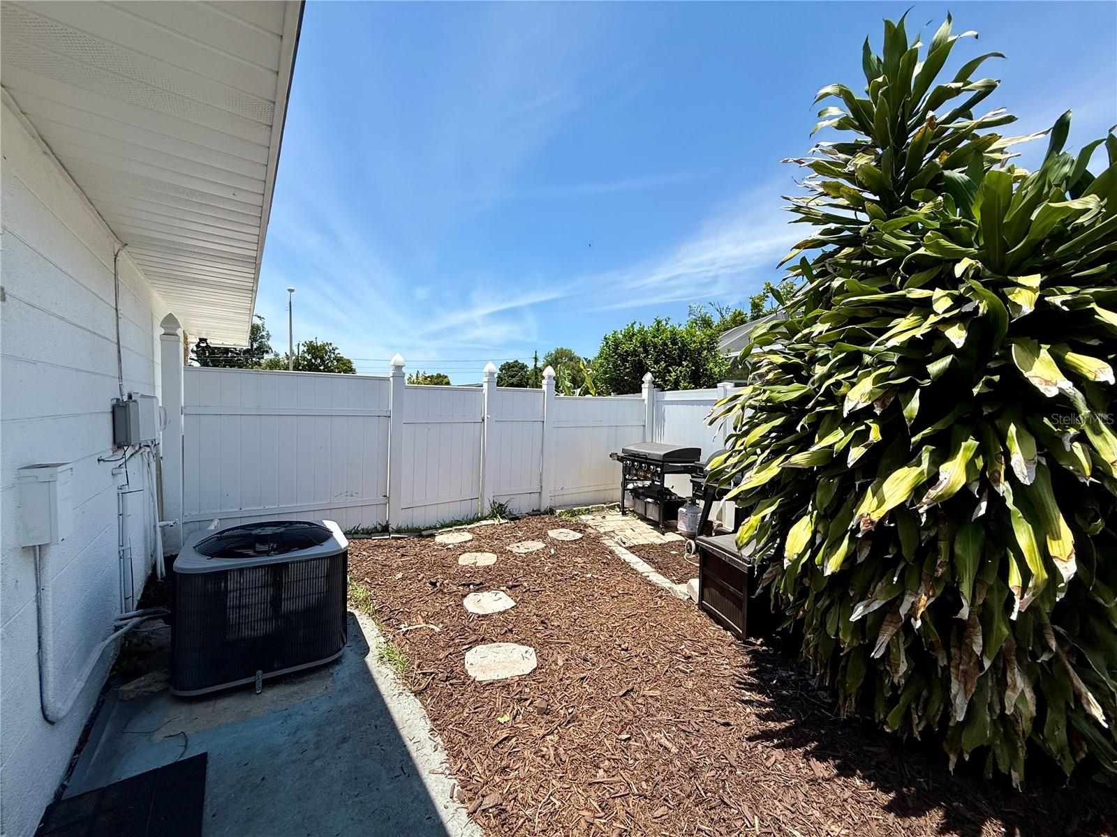 3607 CAMBRIDGE DR W, BRADENTON, FL, 34205
