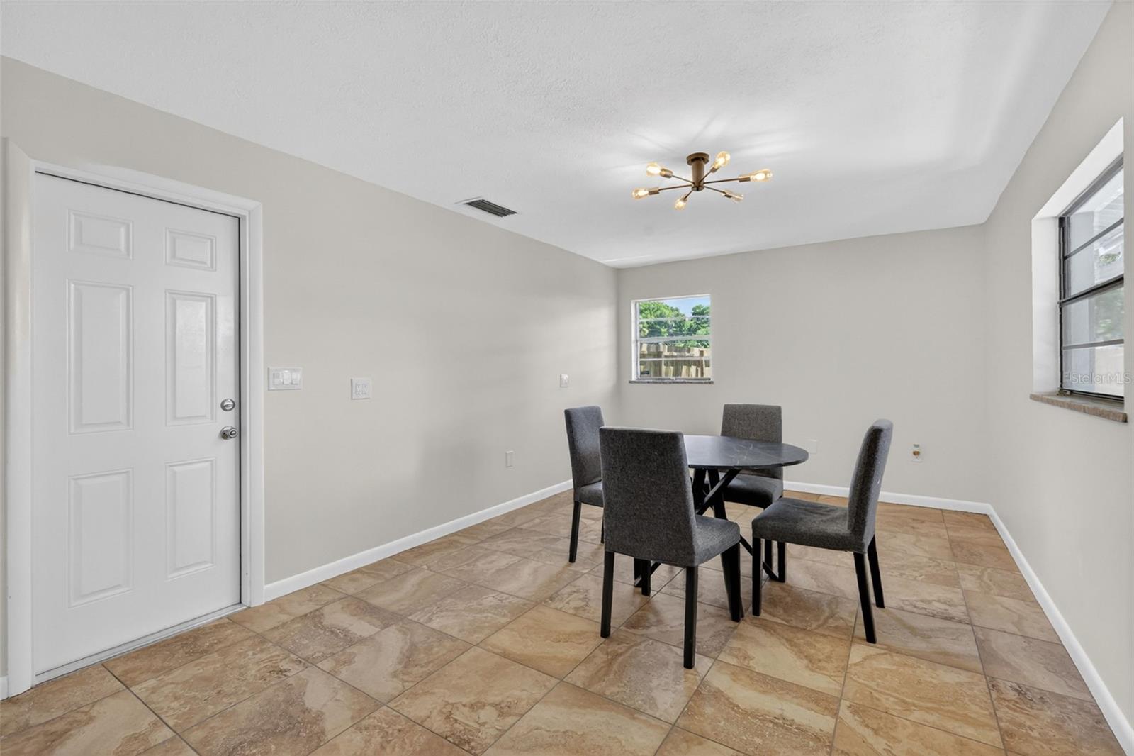 60 OUTLOOK ST, UMATILLA, FL, 32784