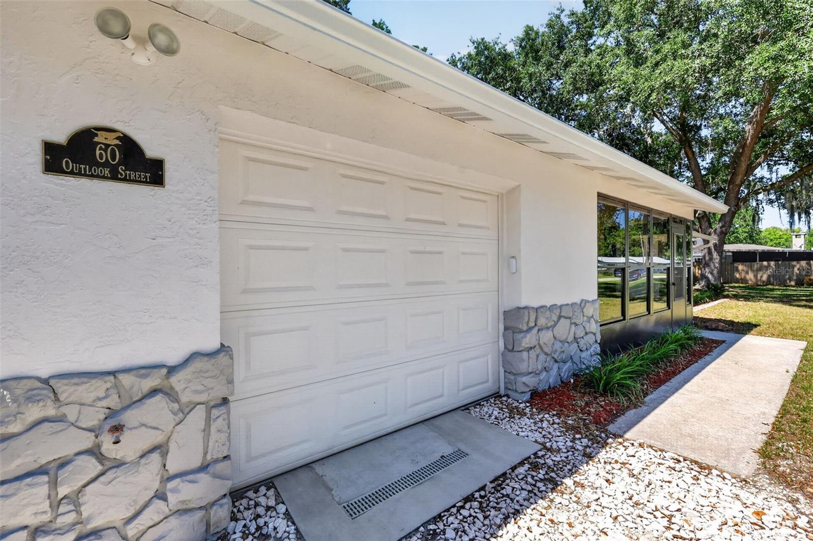 60 OUTLOOK ST, UMATILLA, FL, 32784
