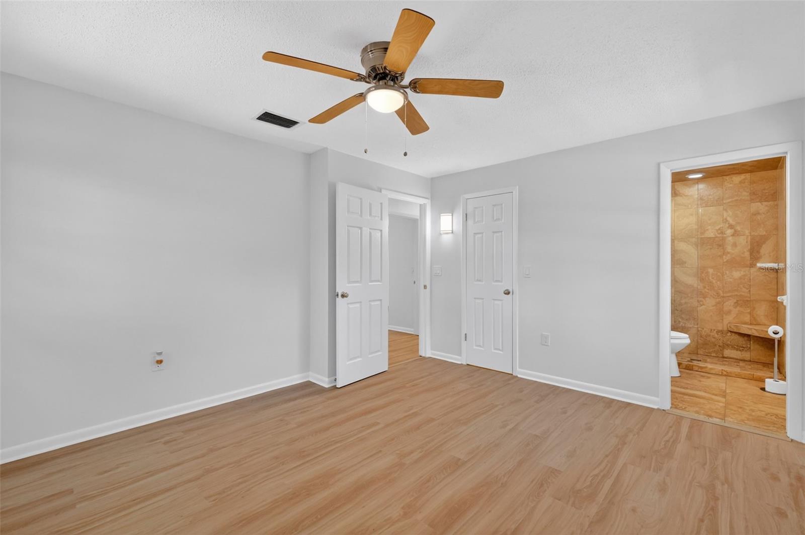 60 OUTLOOK ST, UMATILLA, FL, 32784