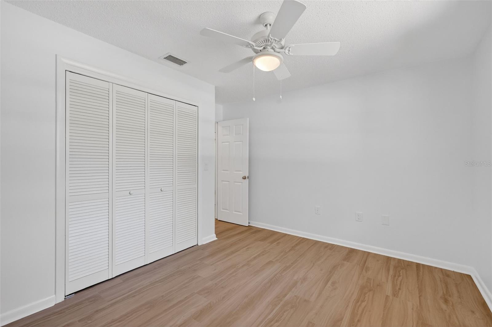 60 OUTLOOK ST, UMATILLA, FL, 32784