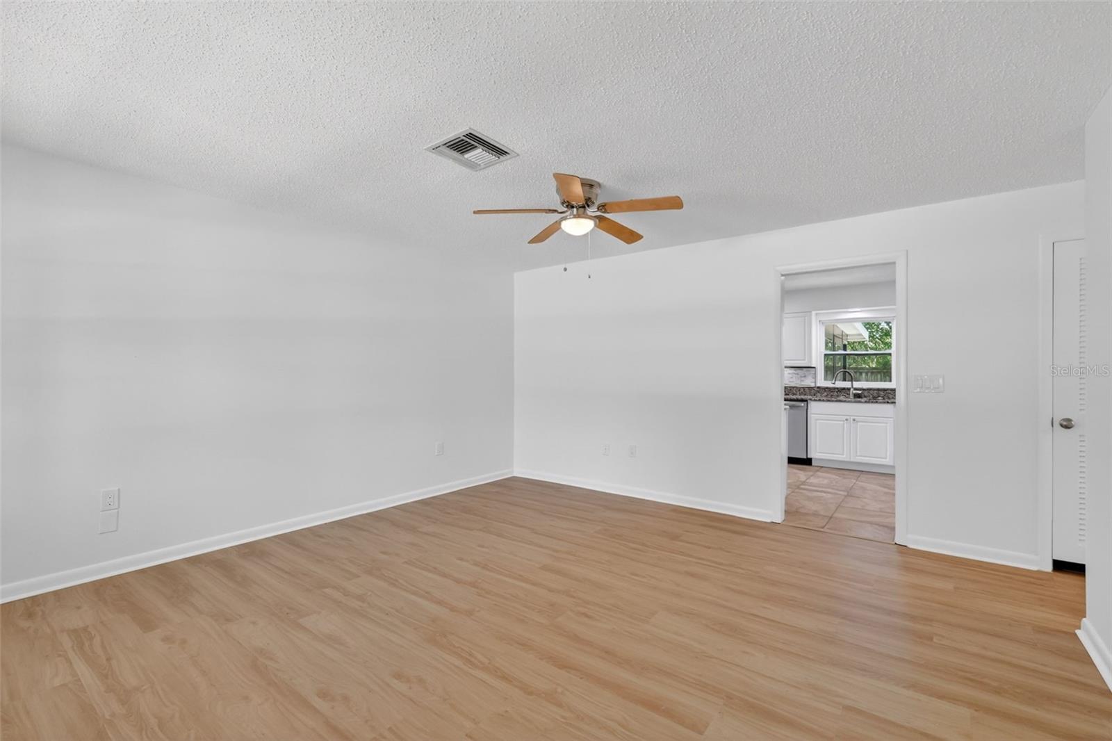 60 OUTLOOK ST, UMATILLA, FL, 32784