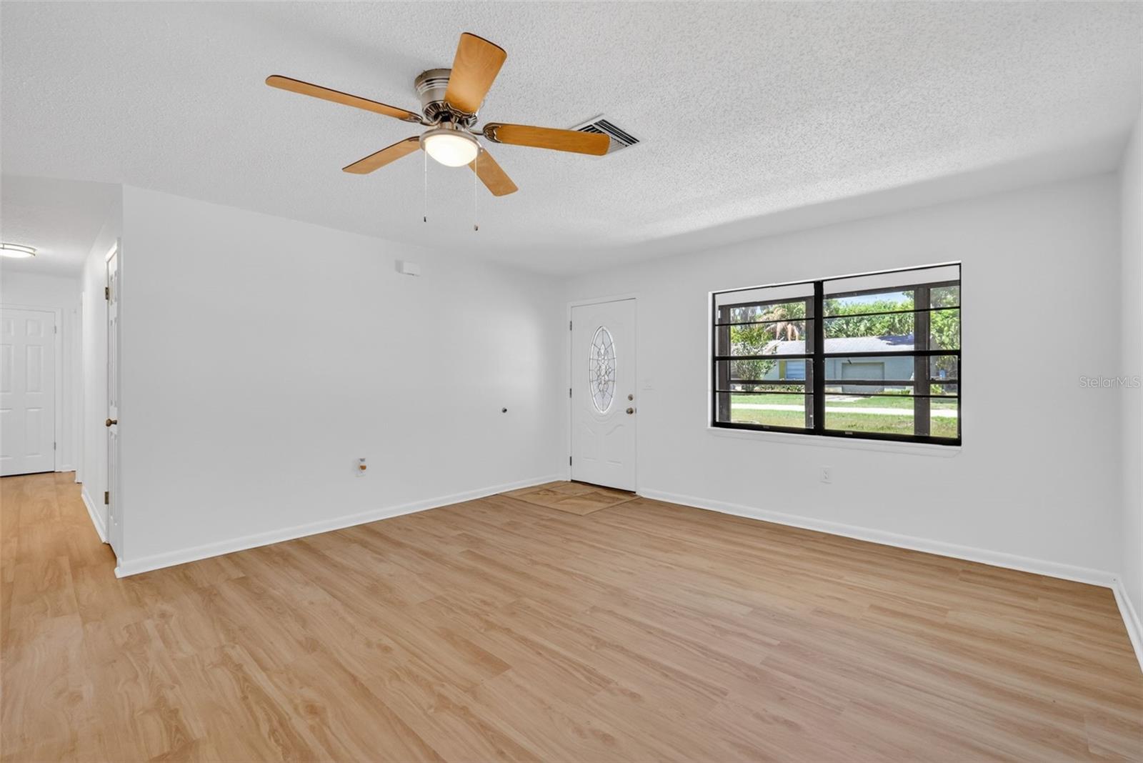 60 OUTLOOK ST, UMATILLA, FL, 32784