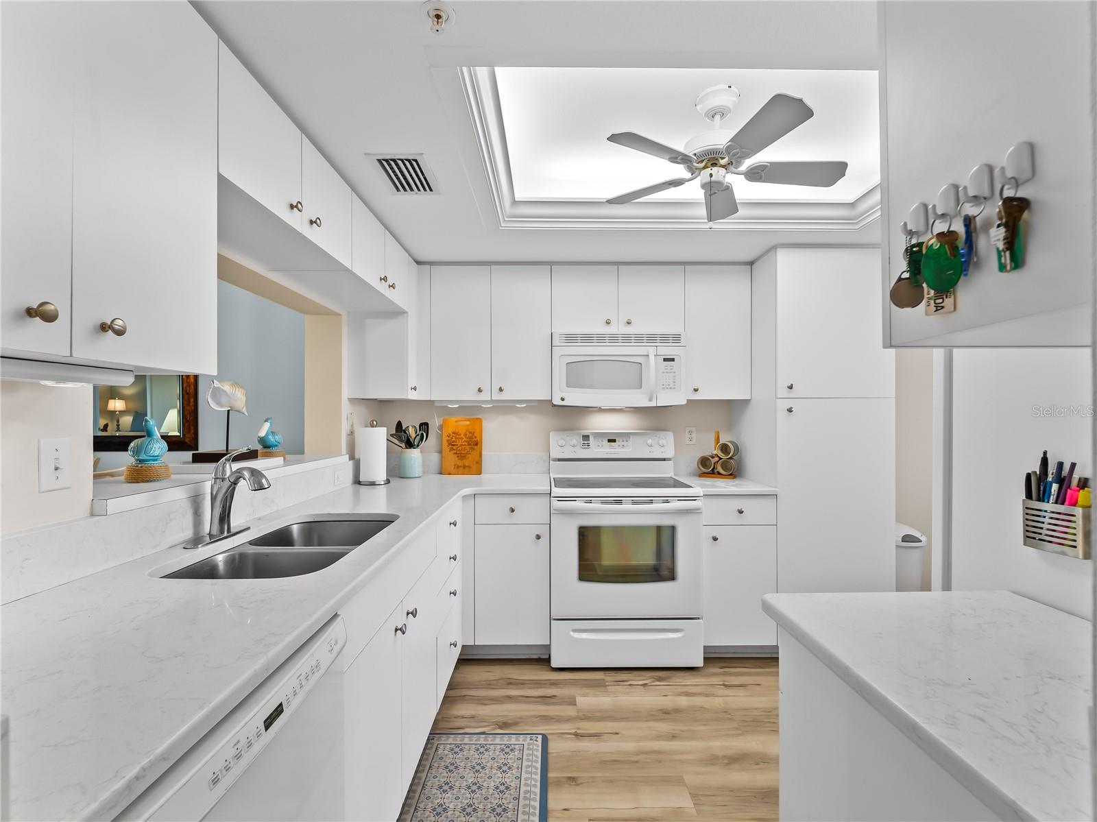 9330 CLUBSIDE CIR #3207, SARASOTA, FL, 34238