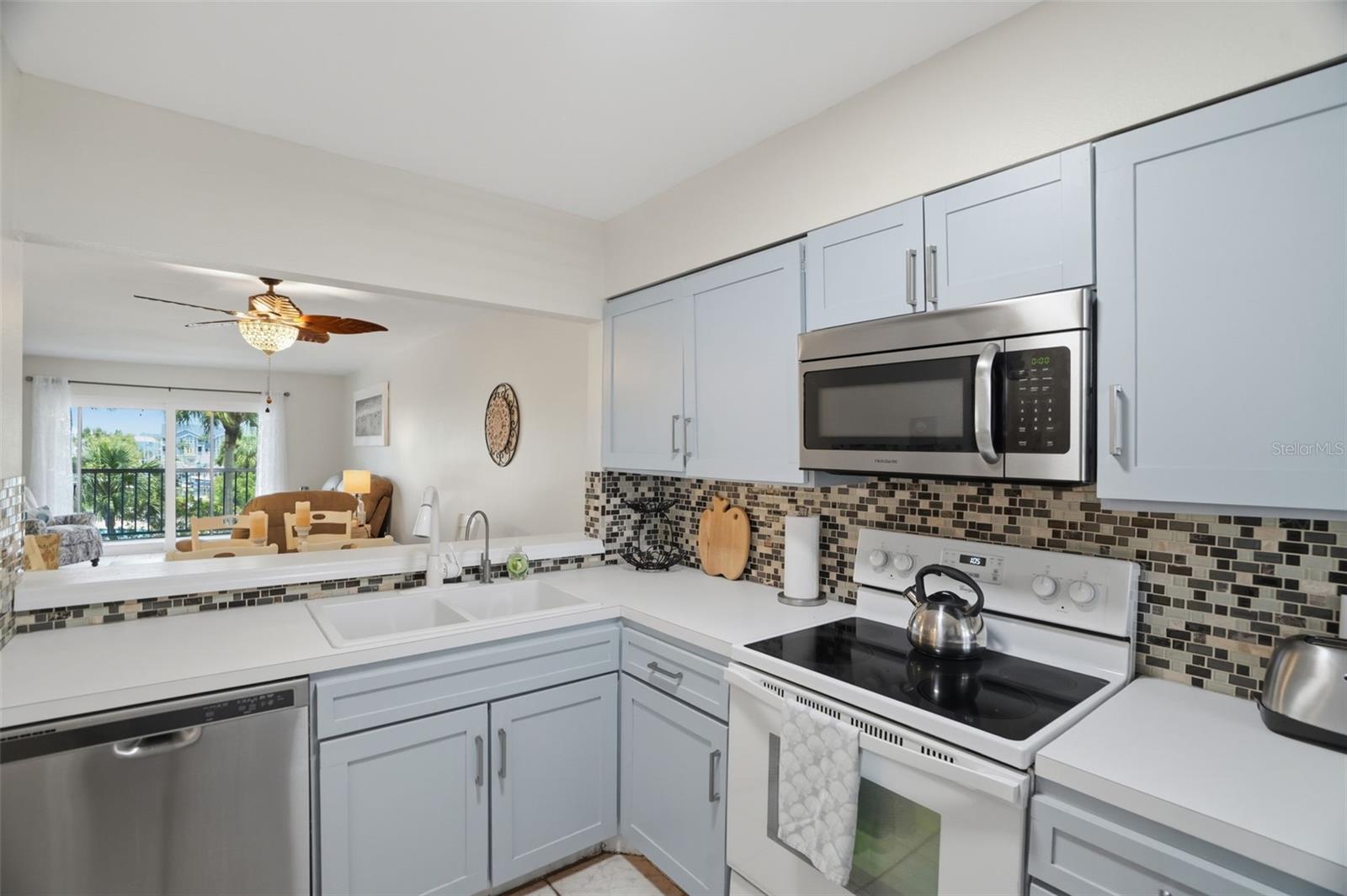 5557 SEA FOREST DR #215, NEW PORT RICHEY, FL, 34652