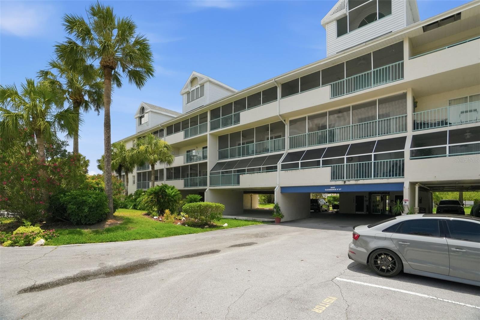 5557 SEA FOREST DR #215, NEW PORT RICHEY, FL, 34652