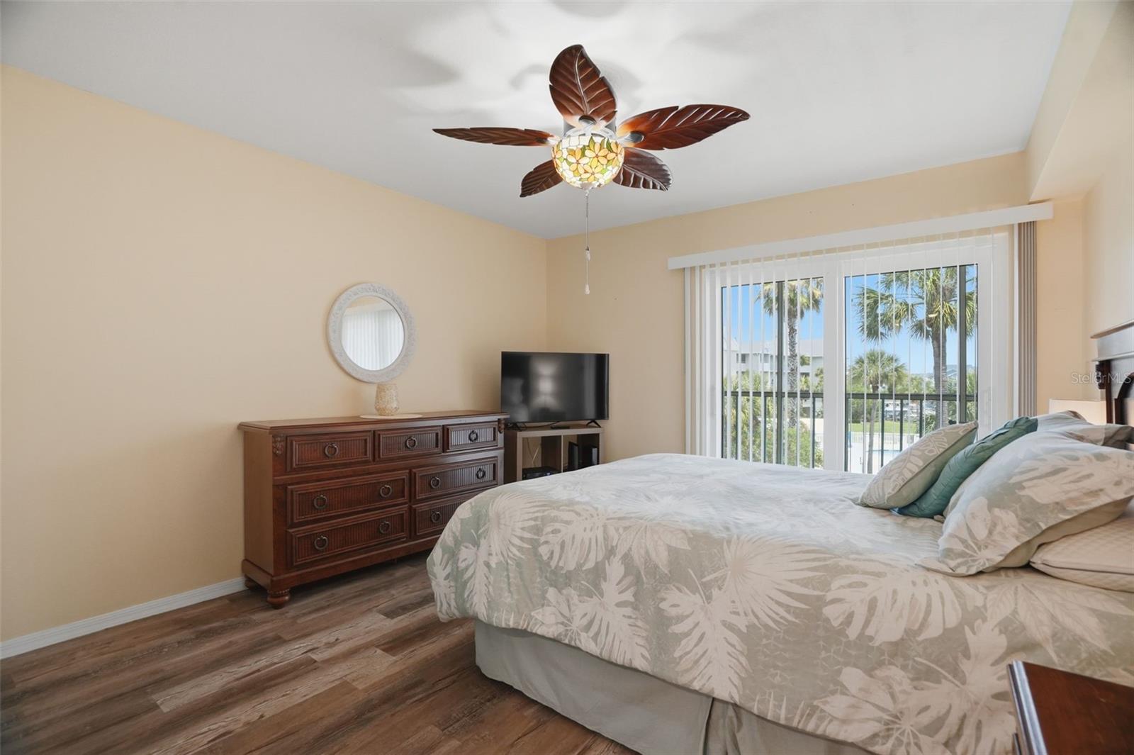 5557 SEA FOREST DR #215, NEW PORT RICHEY, FL, 34652