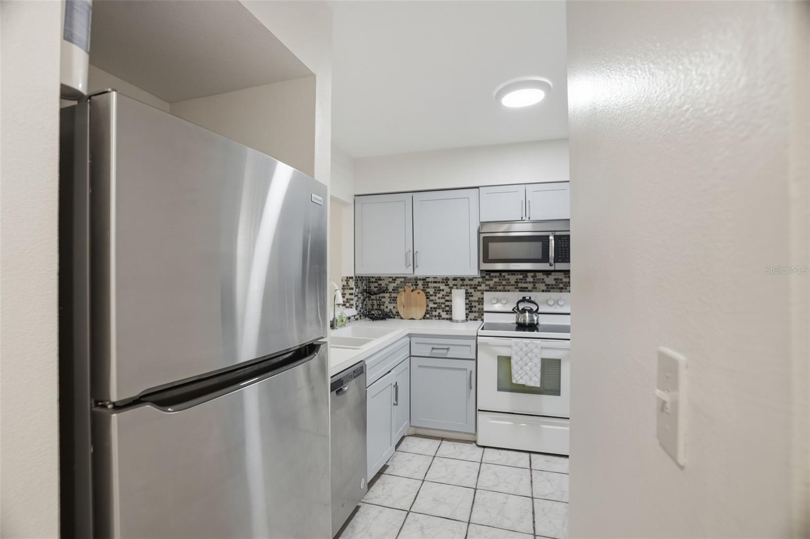 5557 SEA FOREST DR #215, NEW PORT RICHEY, FL, 34652