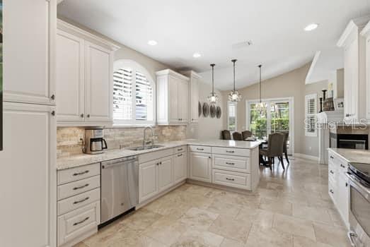 18901 SAINT LAURENT DR, LUTZ, FL, 33558