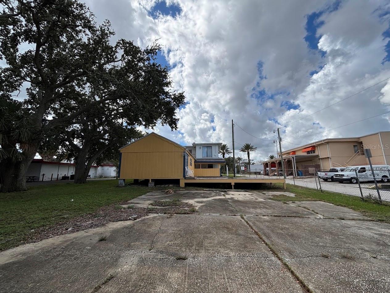 1871 S RIDGEWOOD AVE, SOUTH DAYTONA, FL, 32119