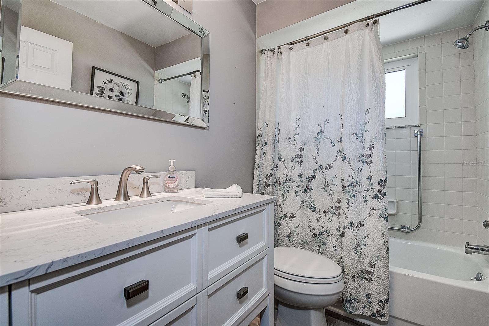 2481 MALCOLM DR, PALM HARBOR, FL, 34684