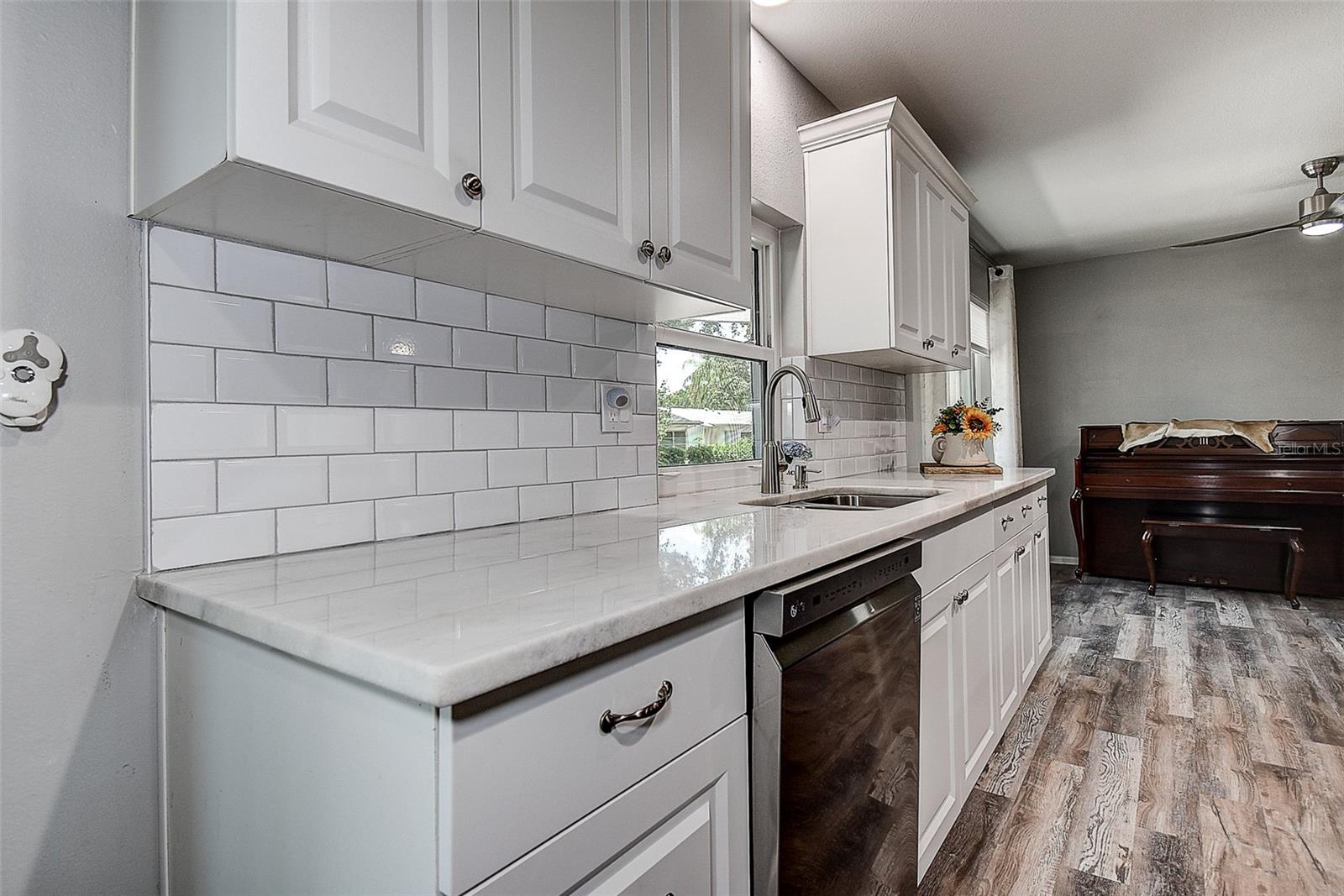 2481 MALCOLM DR, PALM HARBOR, FL, 34684