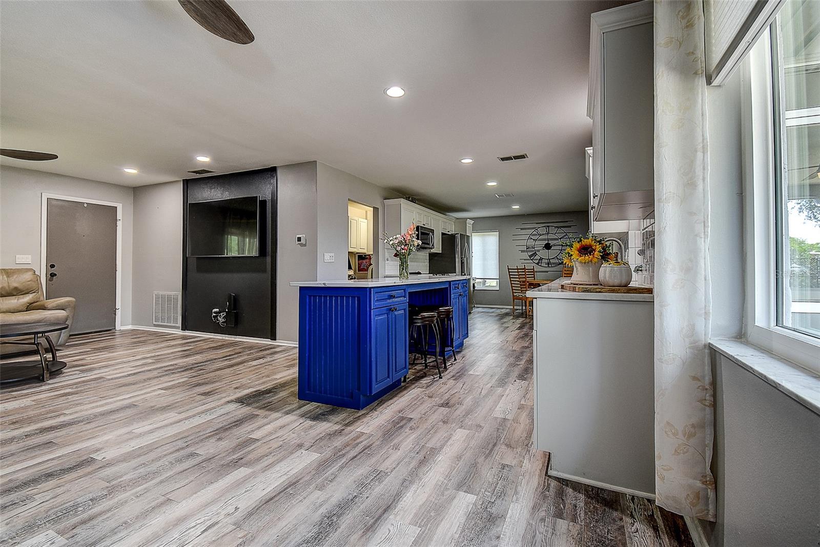 2481 MALCOLM DR, PALM HARBOR, FL, 34684