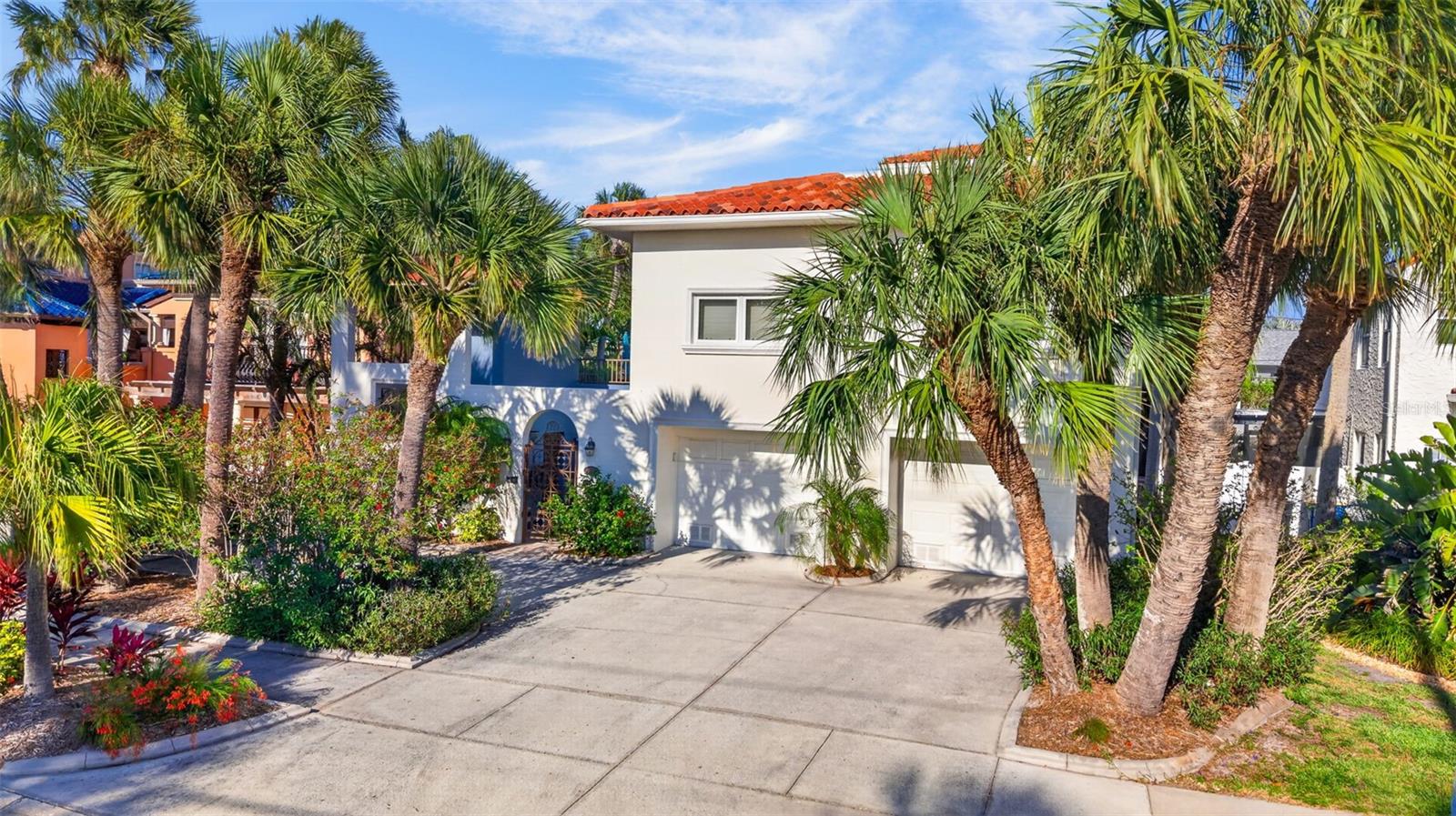 831 MANDALAY AVE, CLEARWATER BEACH, FL, 33767