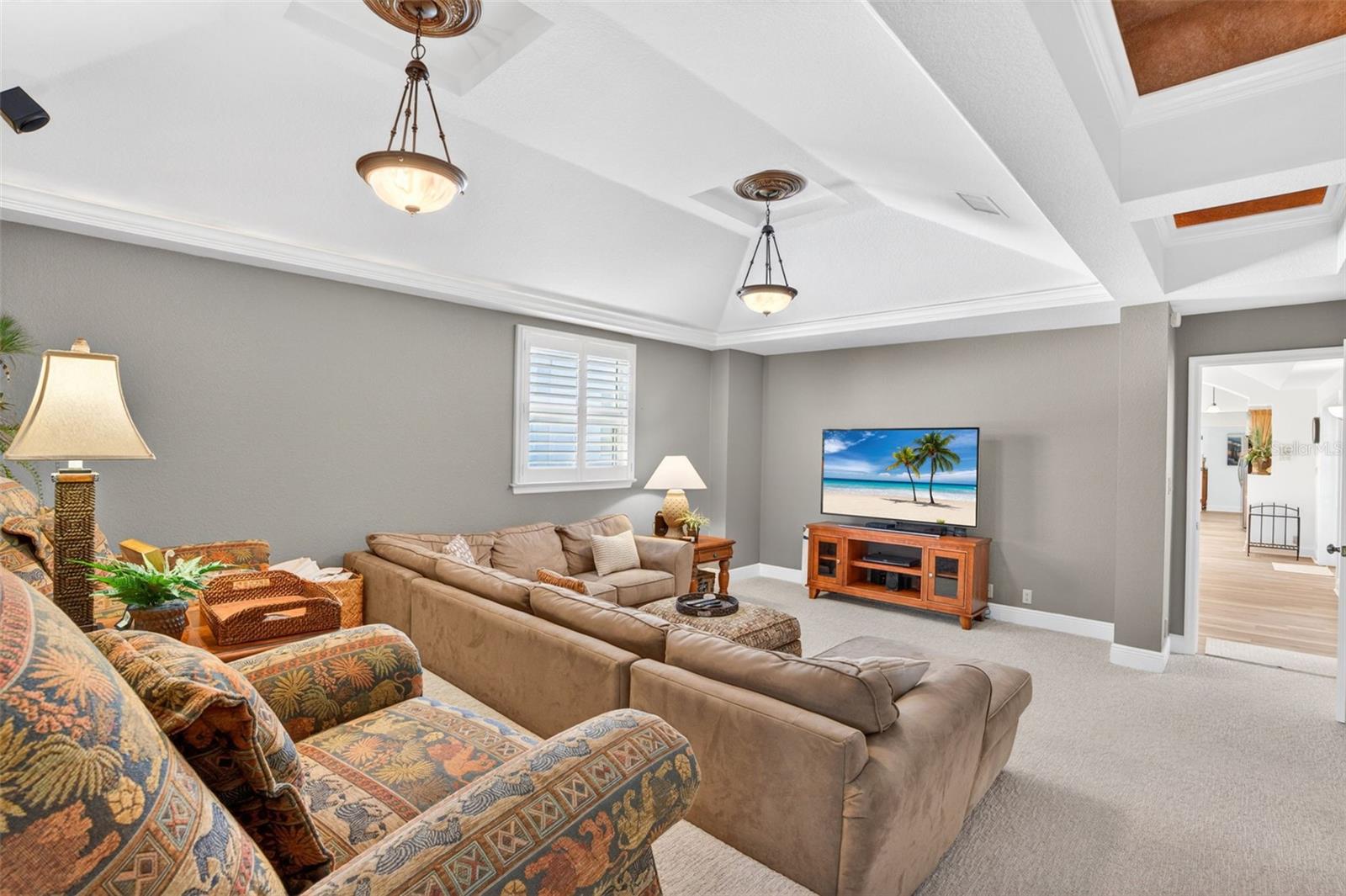 831 MANDALAY AVE, CLEARWATER BEACH, FL, 33767
