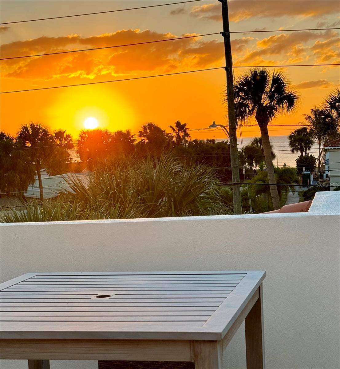 831 MANDALAY AVE, CLEARWATER BEACH, FL, 33767