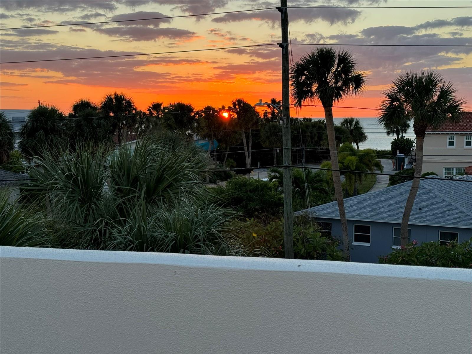 831 MANDALAY AVE, CLEARWATER BEACH, FL, 33767