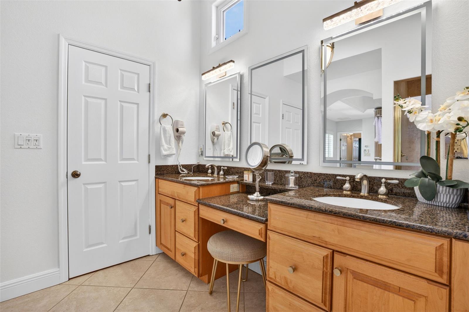 831 MANDALAY AVE, CLEARWATER BEACH, FL, 33767
