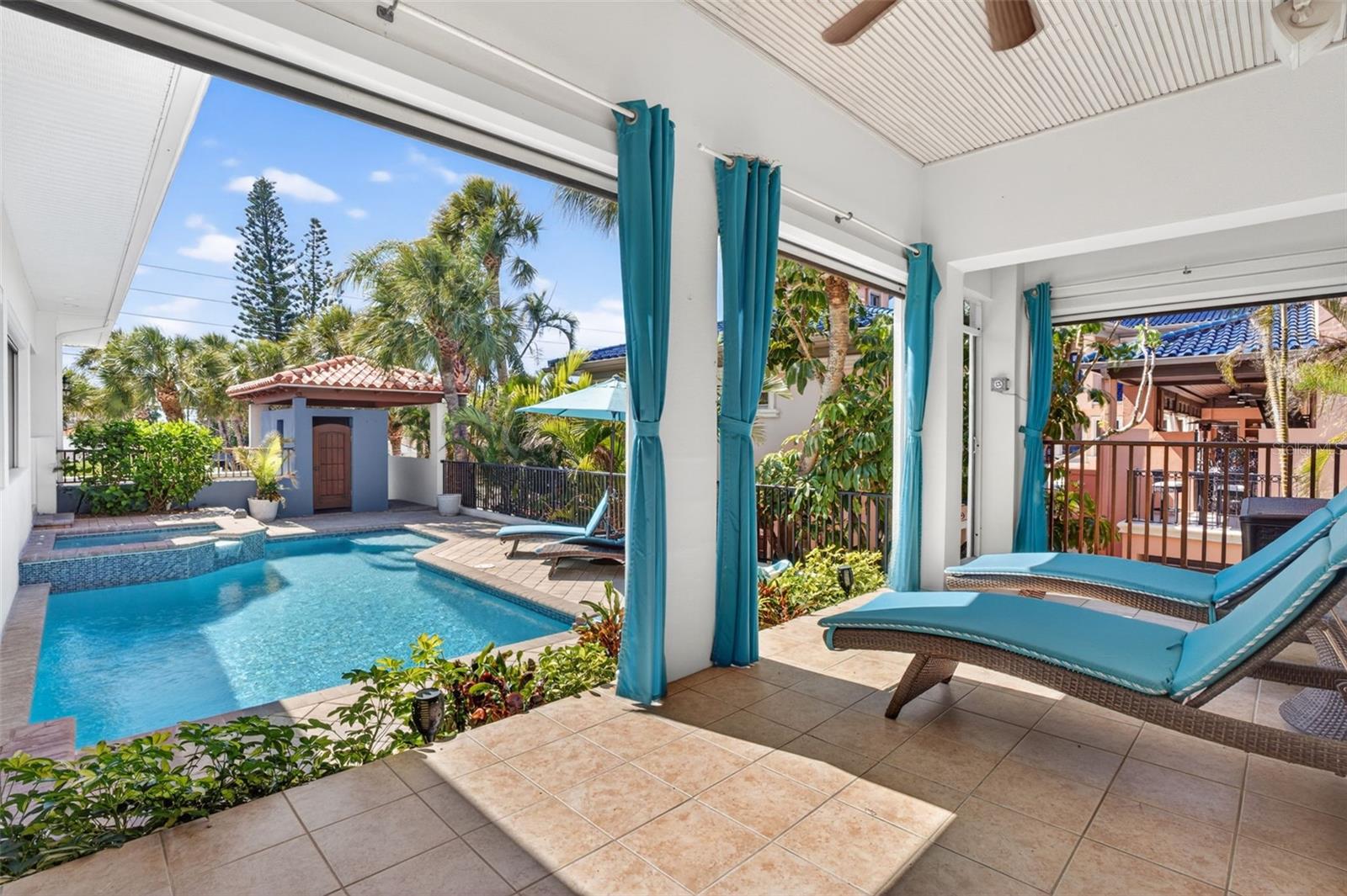 831 MANDALAY AVE, CLEARWATER BEACH, FL, 33767
