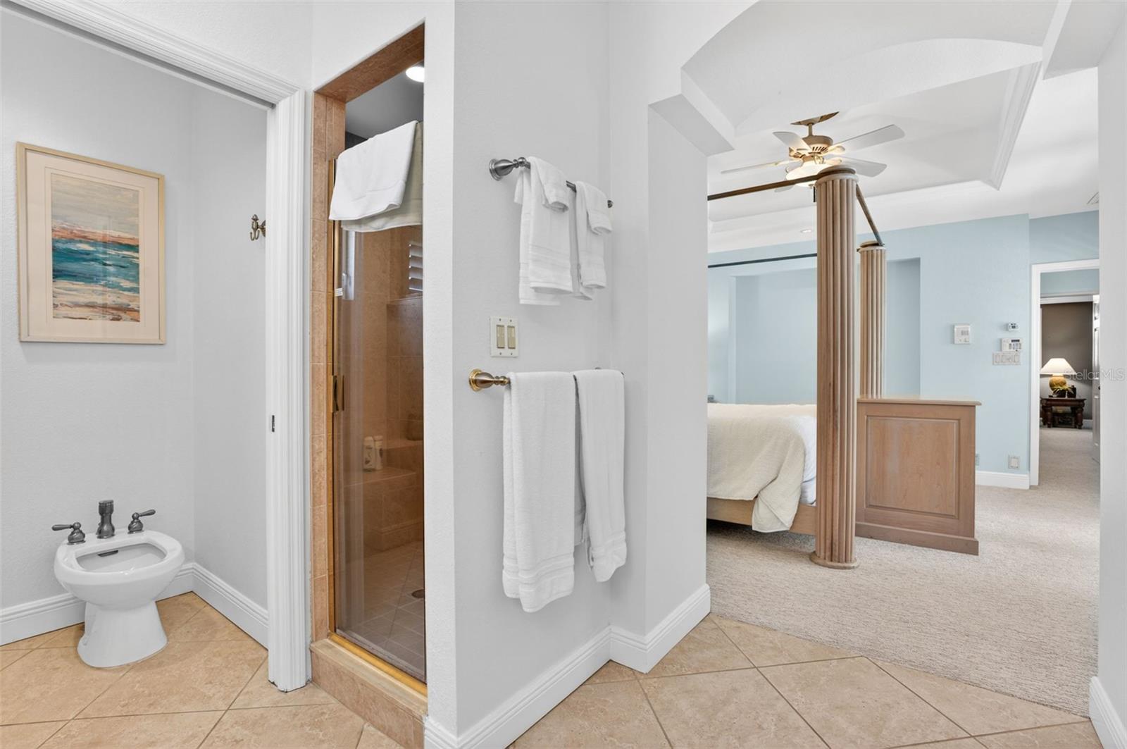 831 MANDALAY AVE, CLEARWATER BEACH, FL, 33767