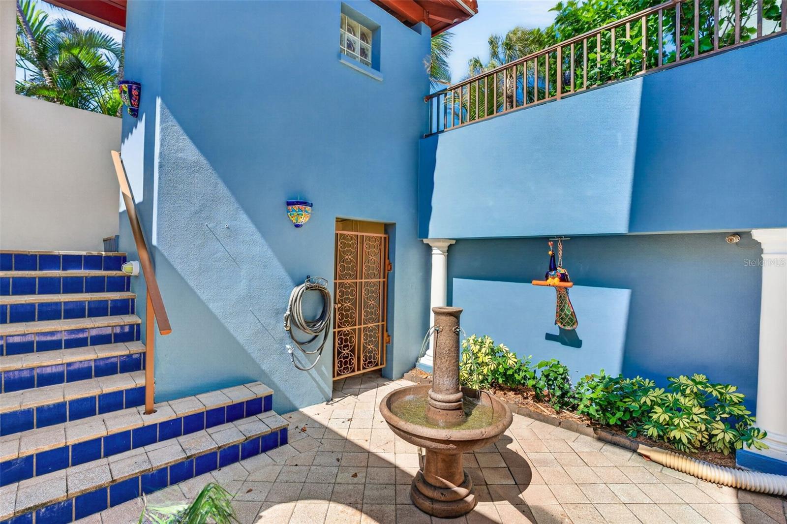831 MANDALAY AVE, CLEARWATER BEACH, FL, 33767