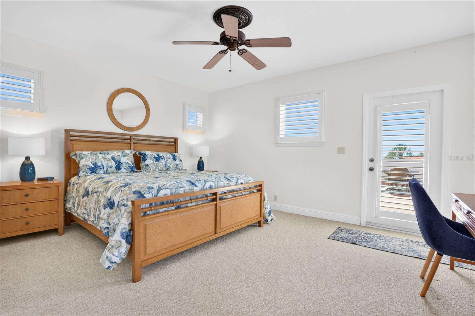 831 MANDALAY AVE, CLEARWATER BEACH, FL, 33767