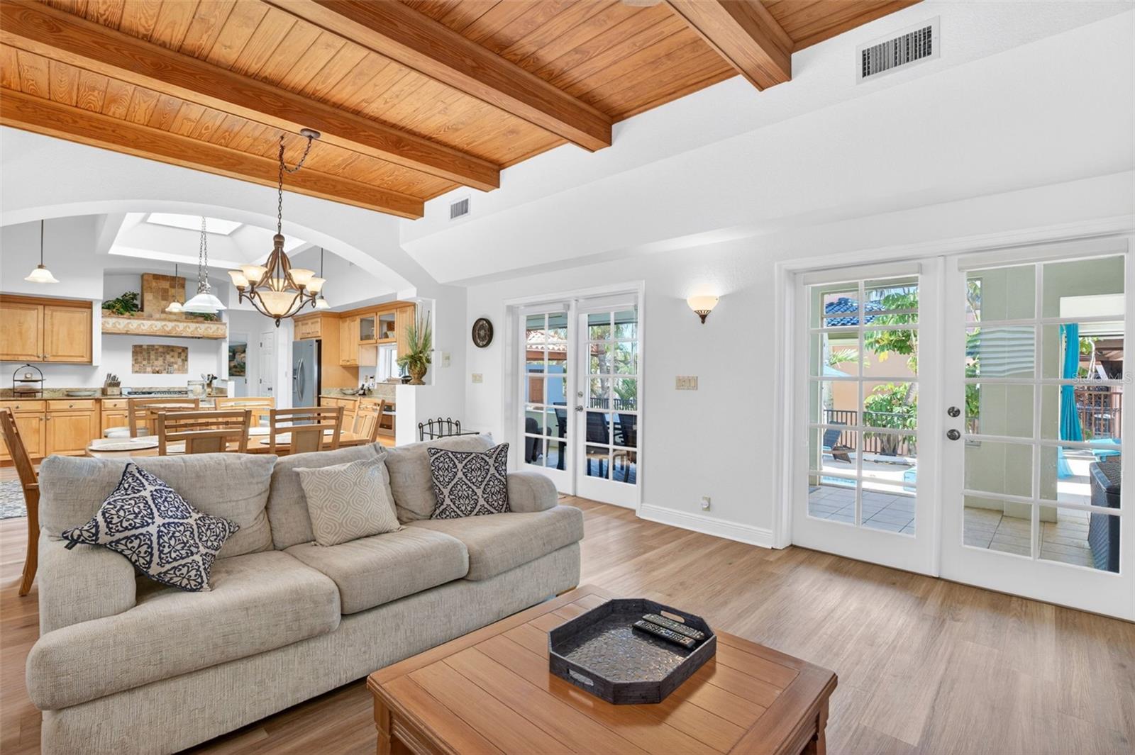 831 MANDALAY AVE, CLEARWATER BEACH, FL, 33767