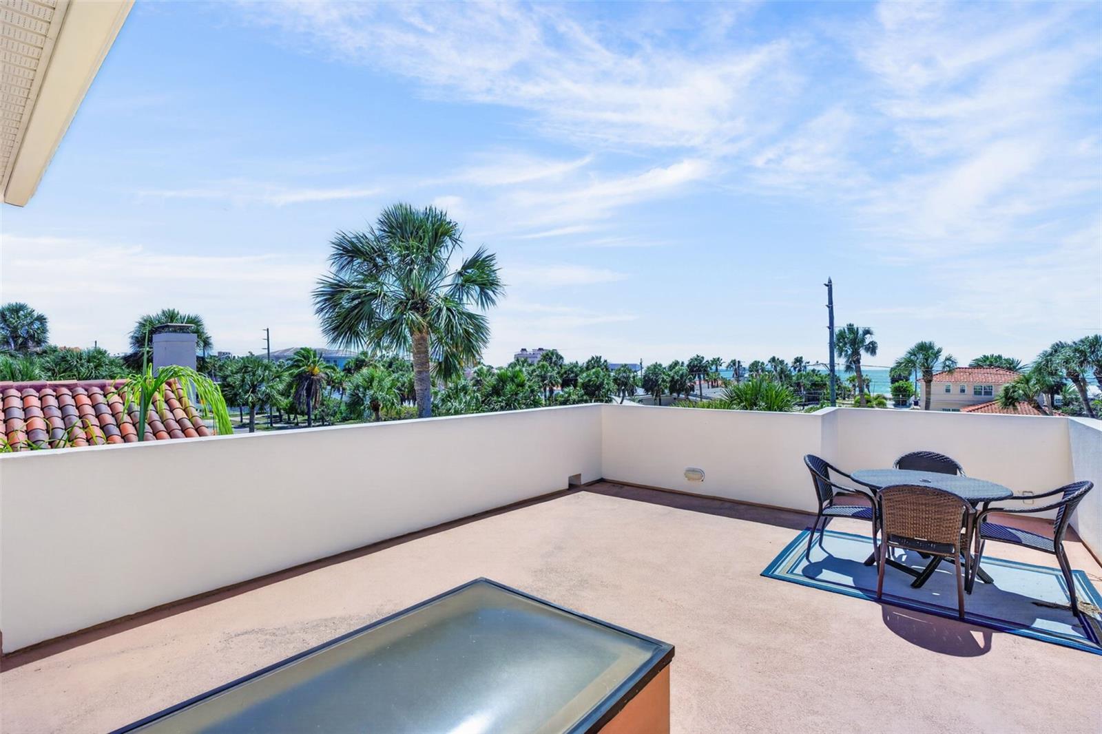 831 MANDALAY AVE, CLEARWATER BEACH, FL, 33767