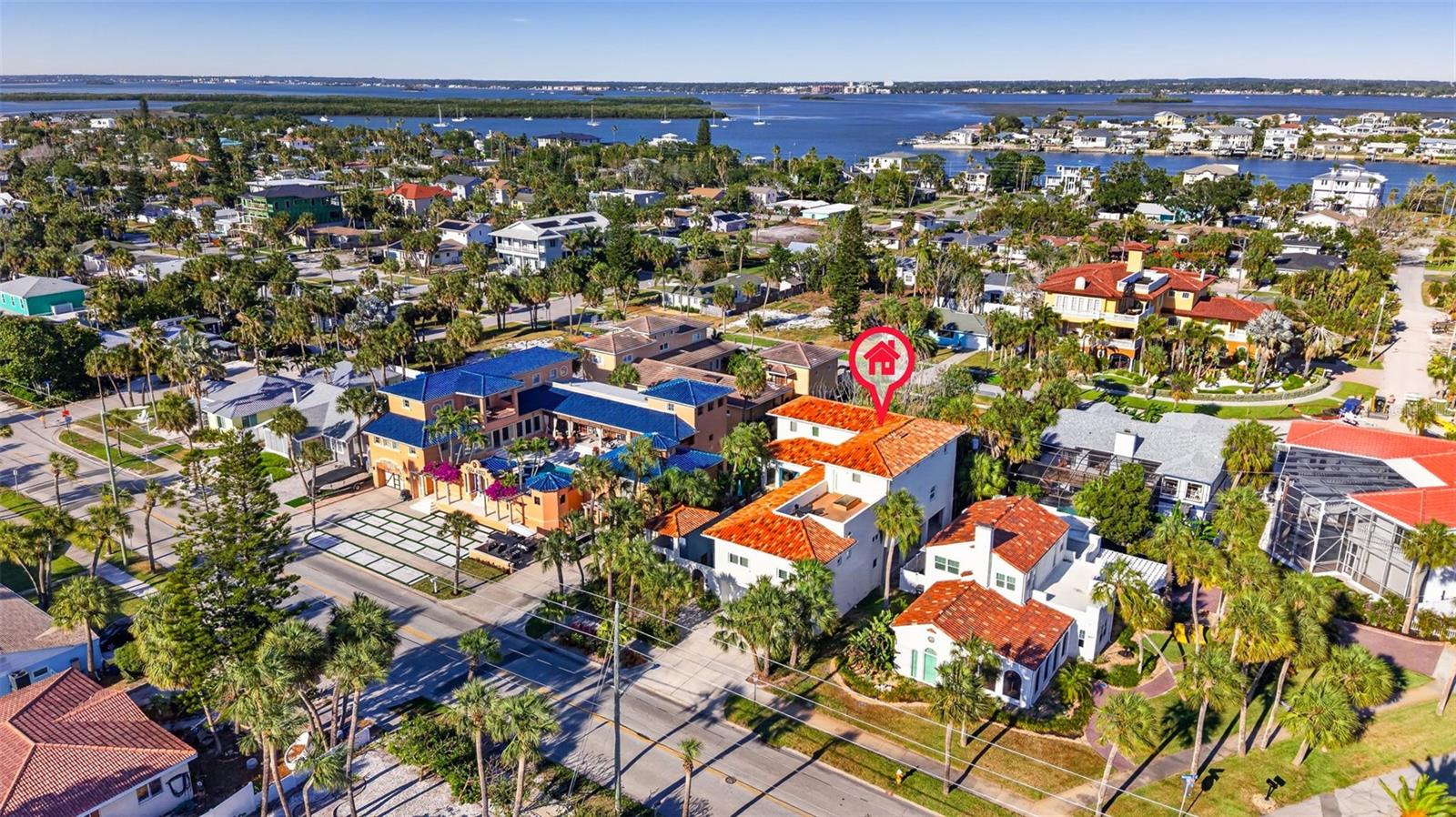 831 MANDALAY AVE, CLEARWATER BEACH, FL, 33767