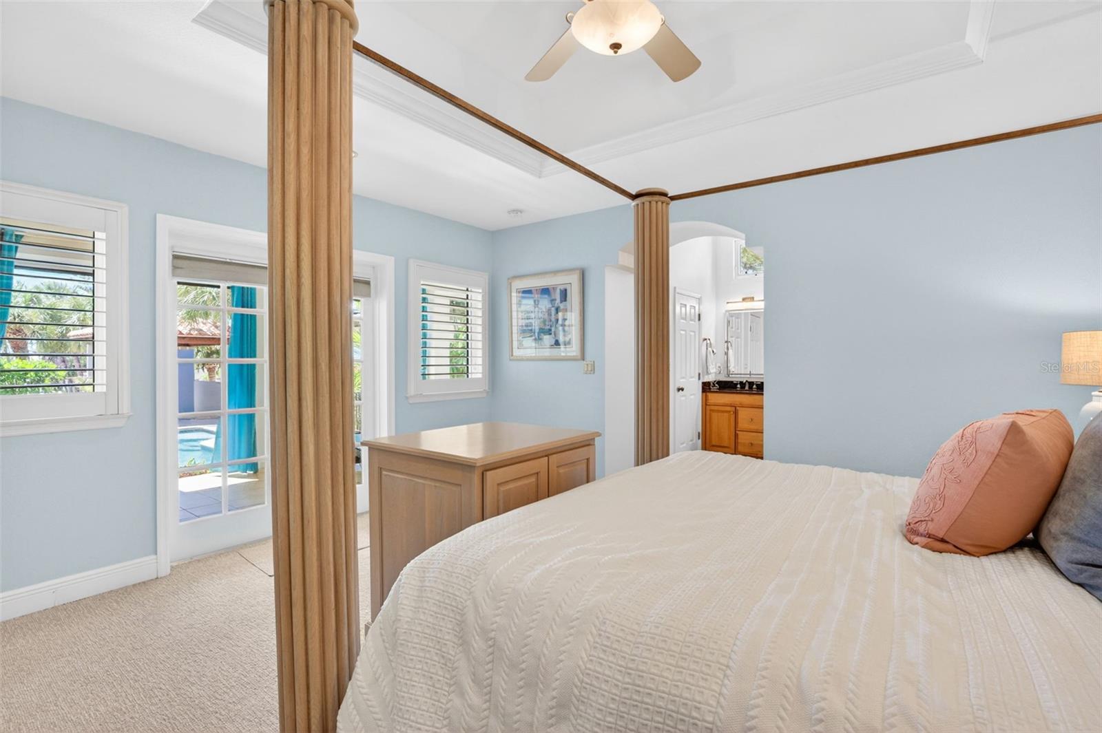 831 MANDALAY AVE, CLEARWATER BEACH, FL, 33767