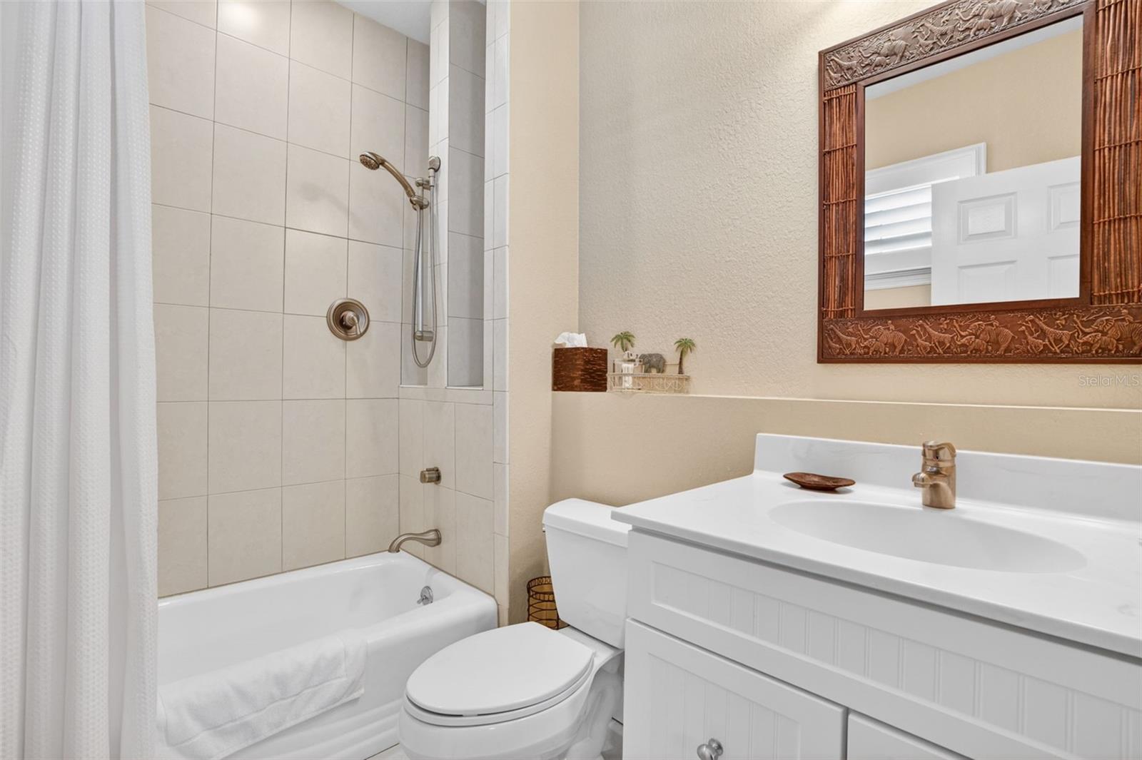 831 MANDALAY AVE, CLEARWATER BEACH, FL, 33767