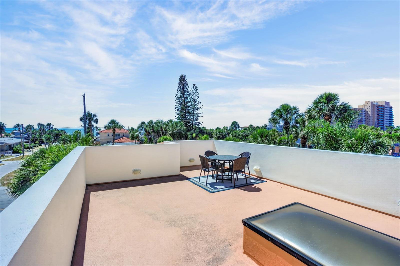 831 MANDALAY AVE, CLEARWATER BEACH, FL, 33767