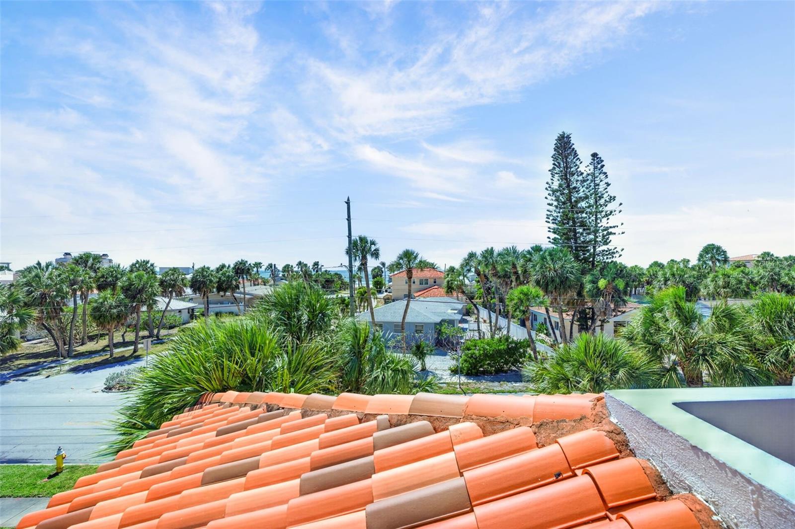 831 MANDALAY AVE, CLEARWATER BEACH, FL, 33767