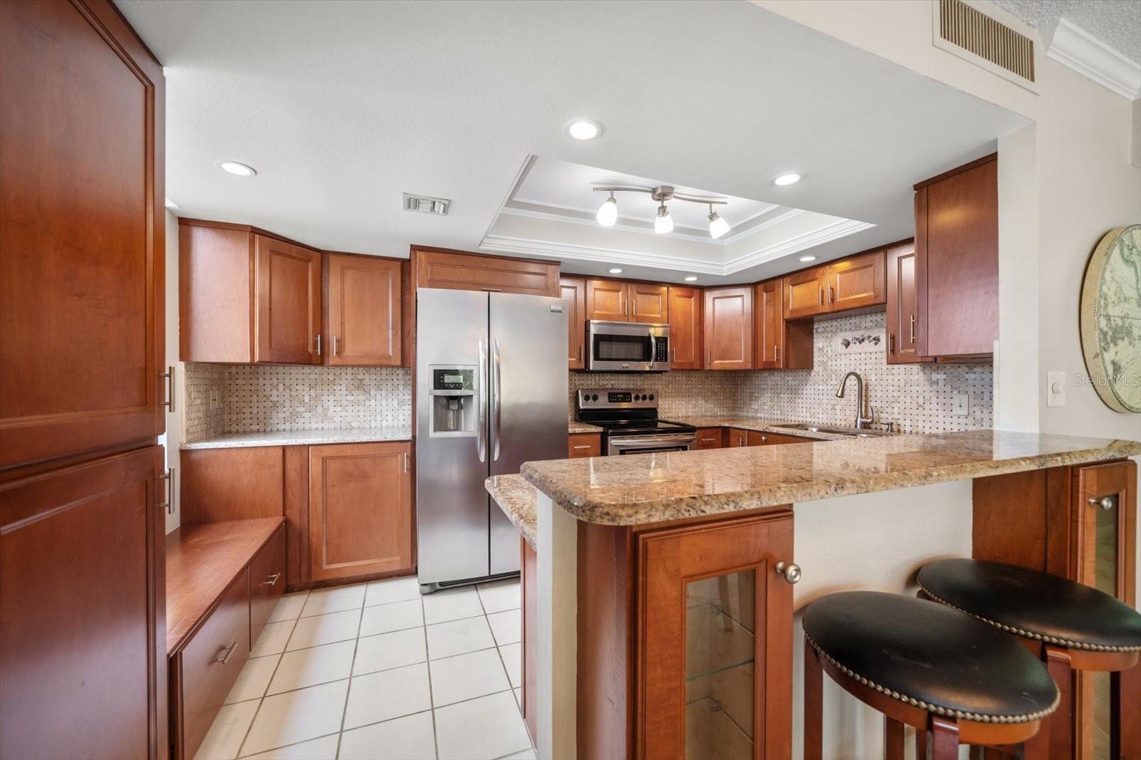 220 BELLEVIEW BLVD #410, BELLEAIR, FL, 33756