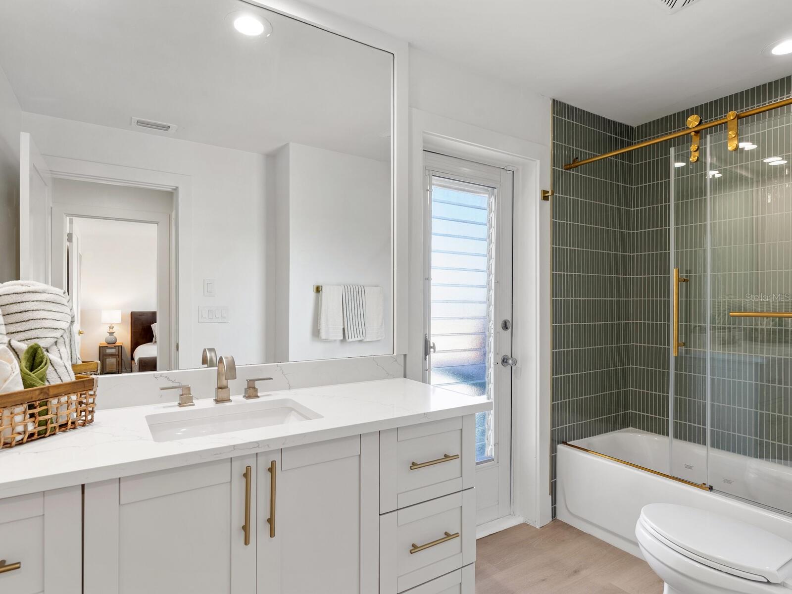 3743 CASEY KEY RD, NOKOMIS, FL, 34275