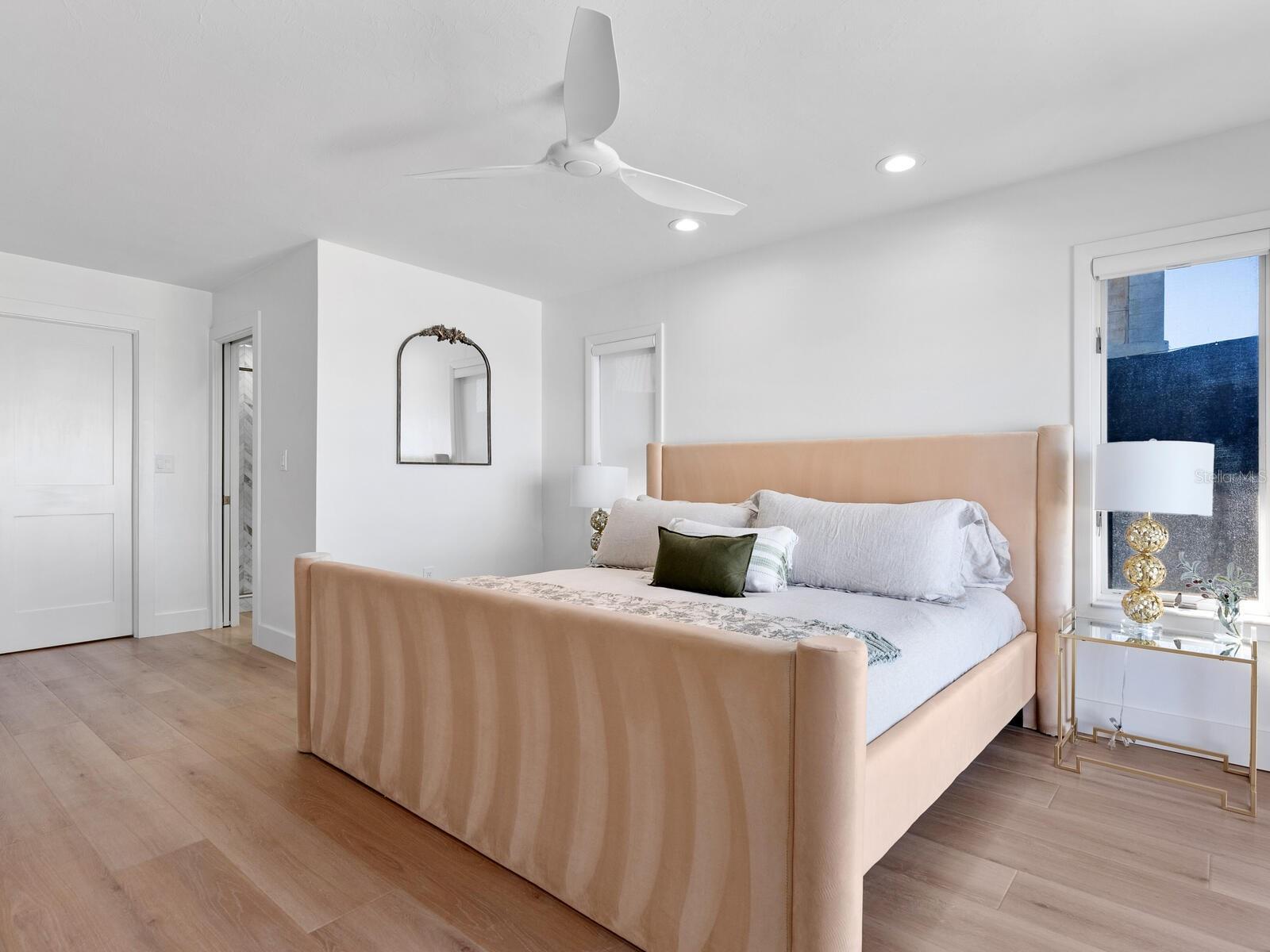 3743 CASEY KEY RD, NOKOMIS, FL, 34275