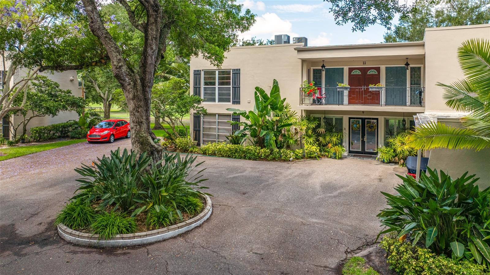 11 COUNTRY CLUB DR #11, LARGO, FL, 33771