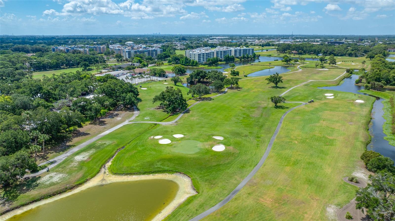 11 COUNTRY CLUB DR #11, LARGO, FL, 33771